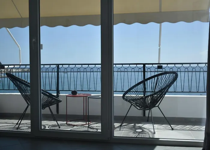 Flisvos Appartamento Tínos