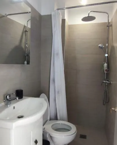 Flisvos Appartamento Tínos