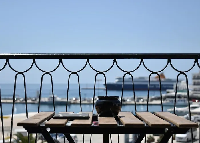 Apartment Flisvos Tinos